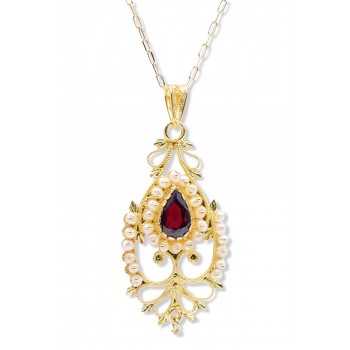 Collana con pendente imperlato e granato